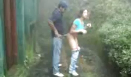 - ઘર બહાર સેક્સ માં સૌથી સુંદર સોફ્ટ સેક્સ જાહેર રમૂજી વિધ્યાર્થીની