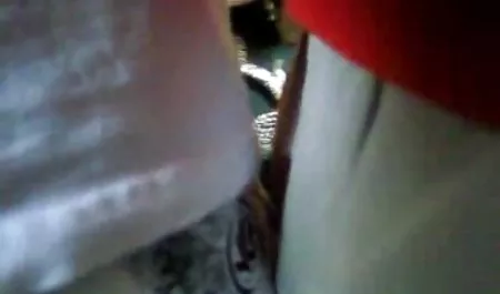 ટેલર સુંદર છોકરીઓ સાથે મોટી ડિંટ્ડી સેન્ડ્સ - મારા ક્યૂટ રૂમમેટ