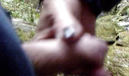 કાળા - છોકરી દુબળી પાતળી સ્ત્રી પોર્ન સુંદર યુવાન સેક્સ વિડિઓ લેટિના Fucks ડેક પર