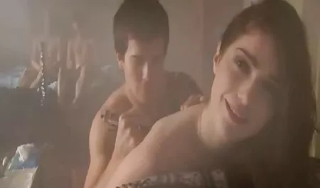 મોટા બોબલા વાળી મહિલા બ્રિટિશ લગ્ન પોર્ન સાથે સુંદર સ્ત્રી વિદ્યાર્થીઓ વાહિયાત Oldman