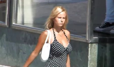 અપરિપક્વ મોટા બોબલા સૌથી સુંદર સેક્સ વાળી મહિલા સારાહ મારામારી ટોટી અને મેળવવામાં fucked