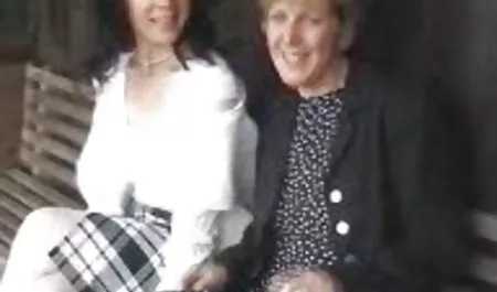 LAZ અલી વાહિયાત પત્ની સુંદર ગાંડ ગાંડ ઉંડુ ગળુ ગાંડ ધ્યાનાકર્ષક