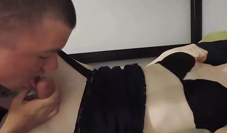 ઊંડા ગળા અને ચહેરા સુંદર સાથે સેક્સ મોટી ગાંડ વાહિયાત કામુક સોનેરી વાળ વાળી