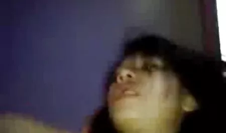 આ સ્પર્ધા પોર્ન સાથે એક સુંદર યુવાન છોકરી માટે પિતાનો ધ્યાન