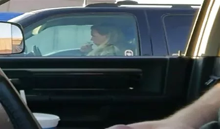 શેરિફ Mirek ખરીદી શેરી રાંડ માટે ચાટવુ પોર્ન સાથે સુંદર અભિનેત્રીઓ ગાંડ