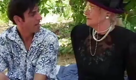 મોટી સેક્સ સાથે એક ખૂબસૂરત છોકરી સુંદર મહિલા વાળ