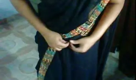 માટે સુંદર સેક્સ ઘર આદેશ પર તેમને બાળકો પછી યોગા