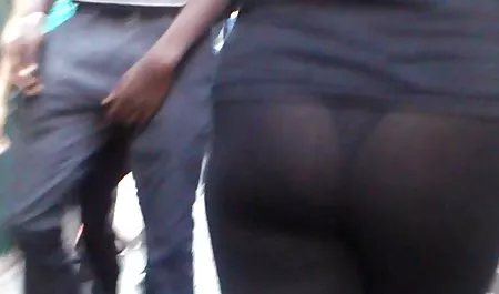 કેરોલિના મીઠાઈ ચૂકવવા સુંદર છોકરી ના અંત: વસ્ત્ર સેક્સ તૈયાર છે