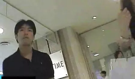 કાસ્ટિંગ હોટી સુંદર પોર્ન નવા તેના ઘૂંટણ પર sucks