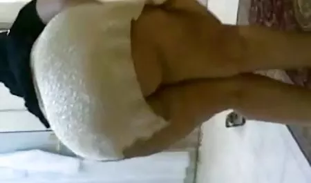 Suck આ મોટા હાર્ડ ખૂબ જ સુંદર સોફ્ટ સેક્સ લોડો બોલમાં ઊંડા