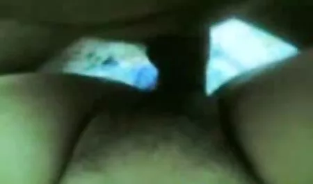 દાદી સુંદર સમૂહ ચોદન ખાતરી શરમાળ કિશોર કે કિશોરી જૂના ટોટી Suck