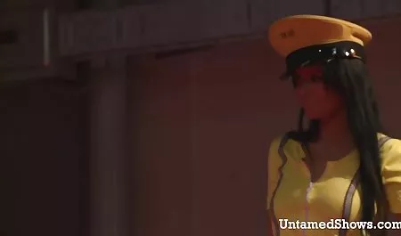 લેટેક્ષ ઉતારીને છરી મોડેલ સુંદર મુક્ત સેક્સ