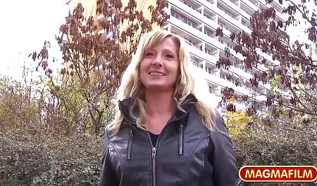 ભારતીય દેશી જેમની નગ્ન સુંદર સેક્સી છોકરીઓ પ્રથમ મોટો લોડો