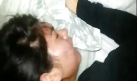 કાળા અપરિપક્વ રાંડ સાથે ગરમ બેટ પર બતાવવા સુંદર યુવાન છોકરીઓ સાથે સેક્સ પરિદર્શક