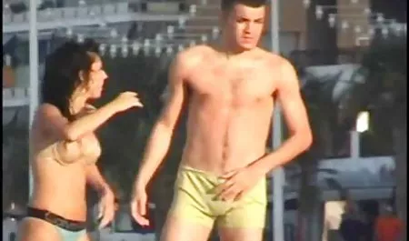 રંગીન પડદો સાથે લન્ડન એક નાજુક અને સુંદર એરોટિકા