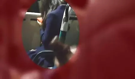 સોનેરી પ્રખર સેક્સ સુંદર સીસિલિયા વડા આપે છે બહાર