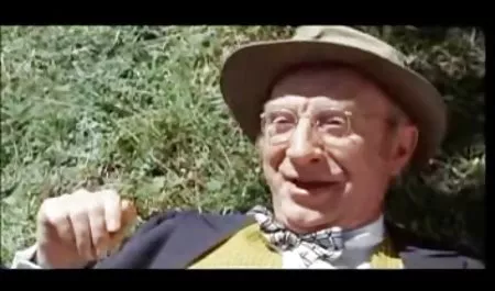 - કમ ફિયેસ્ટા - સેક્સ સાથે ખૂબ જ સુંદર છોકરી પ્રવાસમાં તેમને પીછો