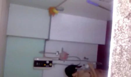 હાડકાં મીની સુંદર ભારતીય પોર્ન