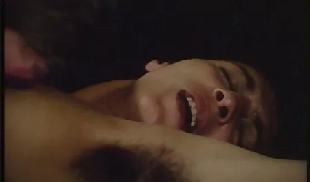 વહેંચાયેલ હોટ અને પોર્ન ભારતીય સુંદર સેક્સી ઘૂંટણ