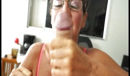 ક્રિસ્ટીના ગ્રીકો લે સખત ટોટી ગાંડ થી મોં સુંદર સેક્સ રસોડામાં