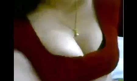 ગોળમટોળ ચહેરાવાળું ચિક હિડન સુંદર સેક્સ ફિલ્મોમાં કેમેરાની