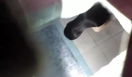 Furtive સુંદર અને પ્રખર સેક્સ દર્દી યુરો cocksucking ડૉક્ટર