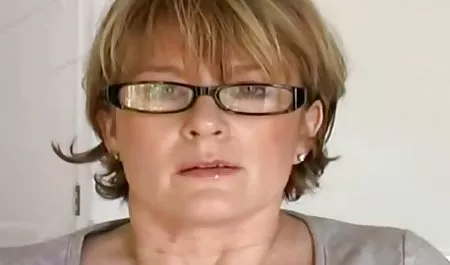 પુખ્ત માતા-પુત્ર ઘરે બનાવેલું ગાંડ હોટ પોર્ન સુંદર કન્યાઓ