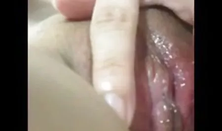 કામુક એશિયન porno સાથે સુંદર ચિની સ્ત્રીઓ સળીયાથી ચુત