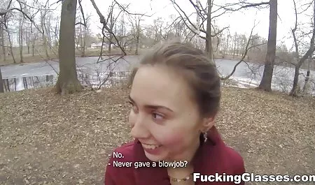 તેઓ સાથે ખૂબ જ સુંદર વાહિયાત રમવા તેમના ડિક માટે ડોલર