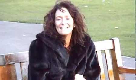 વન સેક્સ સાથે એક સુંદર જાપાનીઝ મહિલા