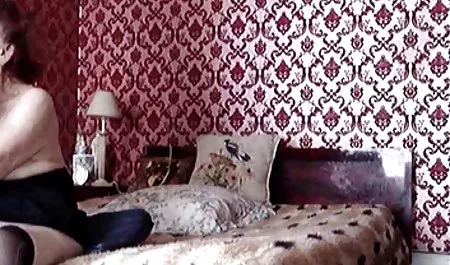 Moms પર લઇ Slutty ખૂબ જ સુંદર અને સૌમ્ય સેક્સ કિશોર કે કિશોરી